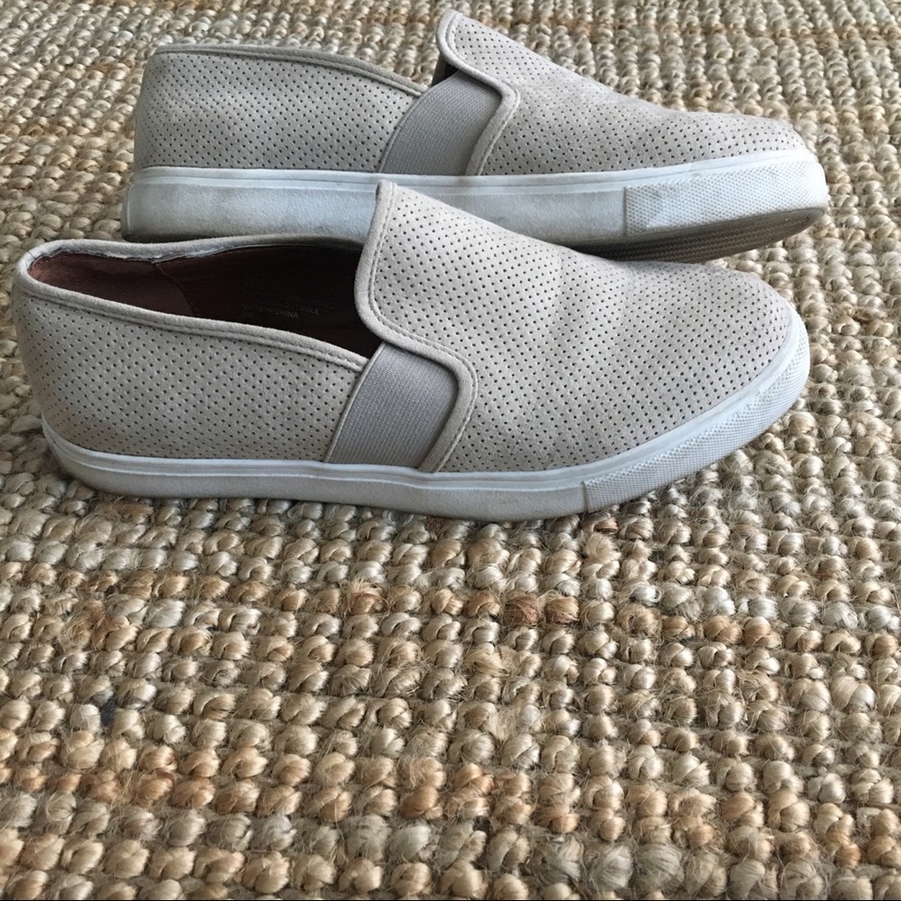 Steve Madden slip ons